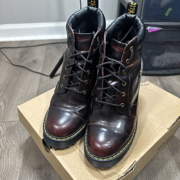 Dr. Martens Averil Lace Chunky Heel Leather Ankle Combat Boots US Size 7 - Picture 2 of 11